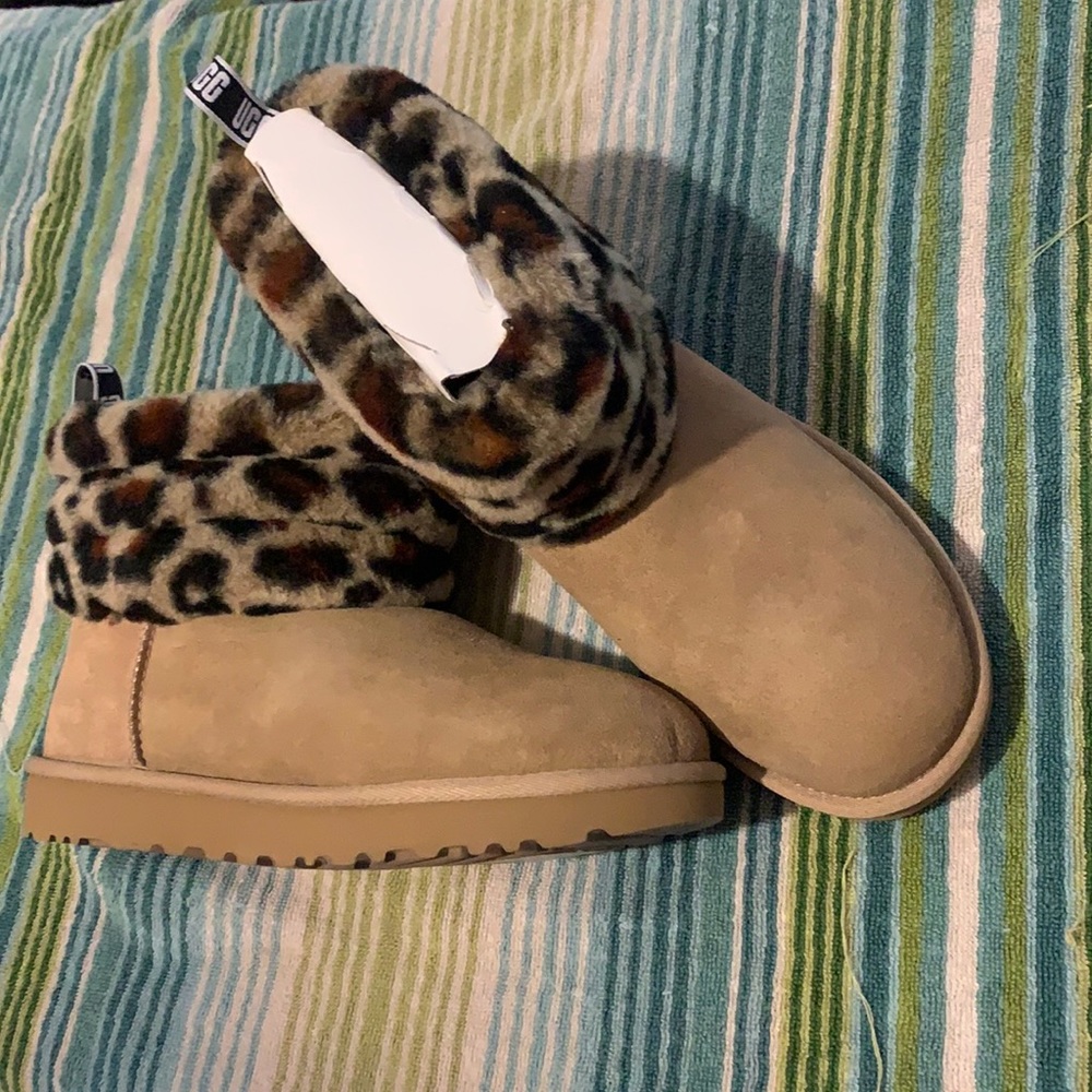 NWT UGG fluff mini quilt leopard